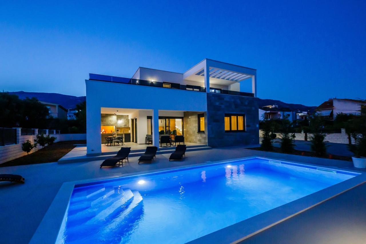 Villa Luka Kaštela Екстериор снимка