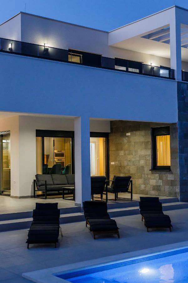 Villa Luka Kaštela Екстериор снимка